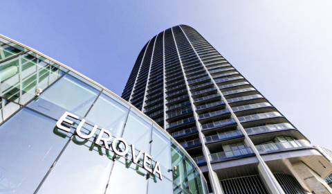 REWIN I Luxusný byt s panoramatickým výhľadom v Eurovea Tower 