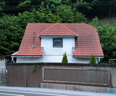 PREDAJ: menší rodinný dom, Novy svet, časť Jakub - Banská Bystrica 