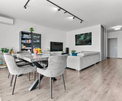BA/KARLOVA VES - Prodej velkometrážního moderního 3i bytu s terasou