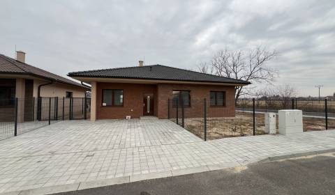 Prodej Rodinný dům, Rodinný dům, Platanová, Malacky, Slovensko