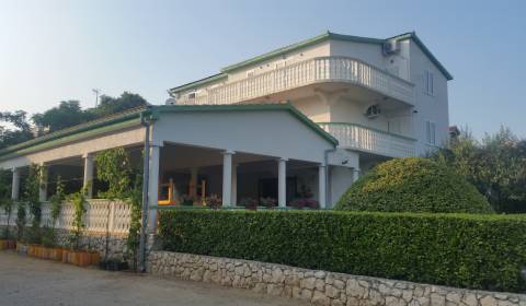 PRODEJ - Apartmánový dům s restaurací - VRSI, Zadar