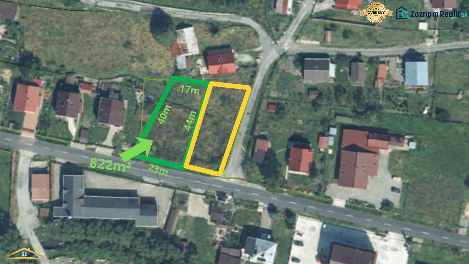 Letecký pohled na pozemky k bydlení v Korni s označenými rozměry a plochou.