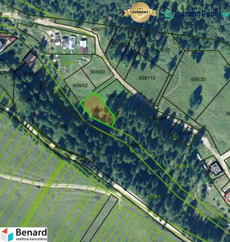 Mapa rekreačních pozemků v Litmanové, s vyznačenými parcelami a okolními lesy.
