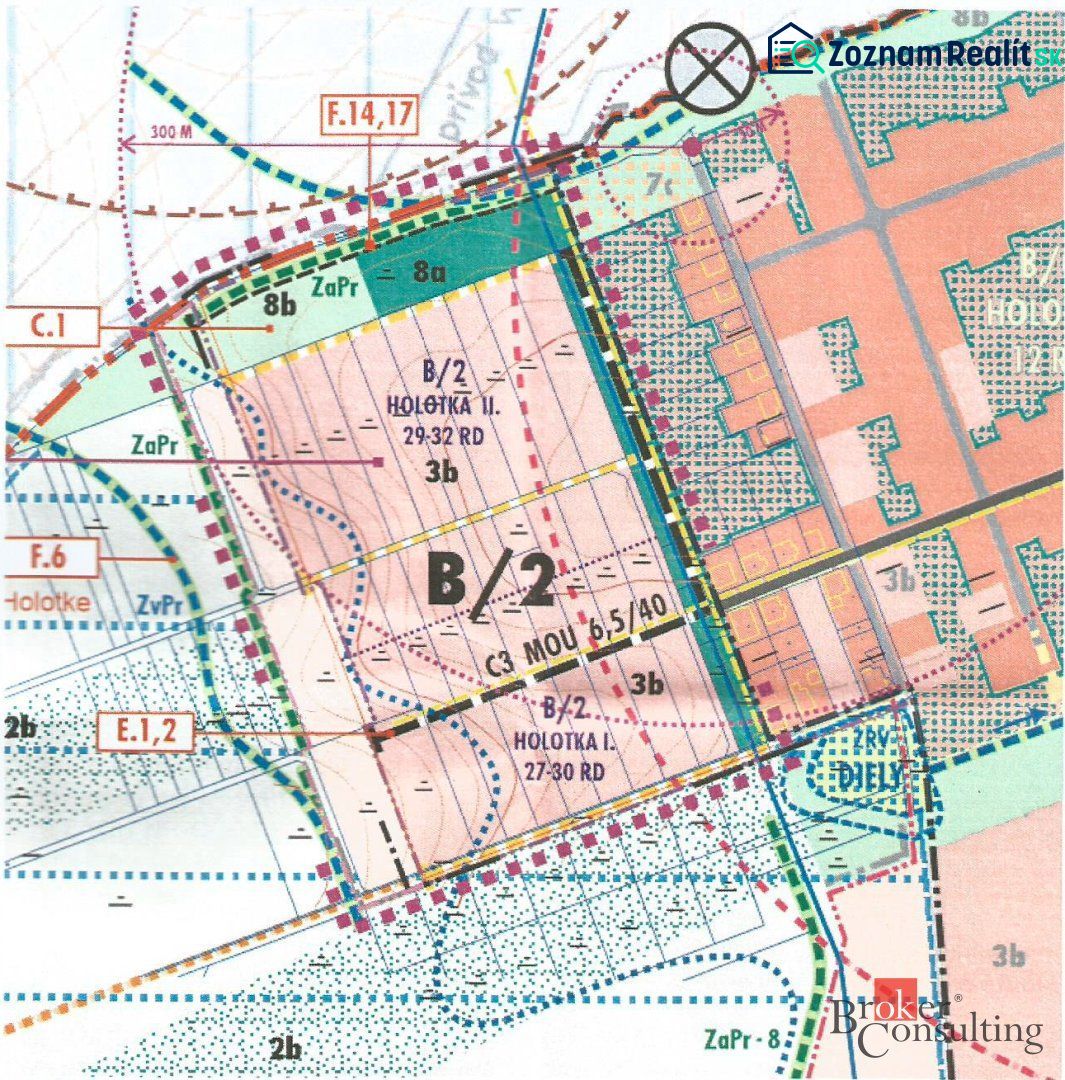 Mapa znázorňuje plán Pozemků - bydlení v Lužiankách, s detaily území a infrastruktury.