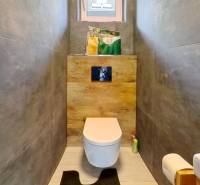 Pila-210000-Bathroom.jpg