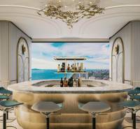 Luxusní bar s výhledem na město, součást výstavby bytů v Pattayi.