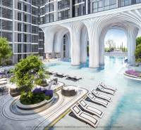Výstavba bytů v Pattaya: bazén, lehátka, zeleň, moderní architektura, exteriér, slunné místo.