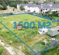 Pozemky na bydlení v Mariance na ulici Na Ovsisku, rozloha 1600 m², blízko domů.