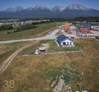 Pozemky - bydlení v Mlynici s výhledem na panoráma majestátních Tater.