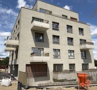 Novostavba v Bratislavě - Rači s balkony a venkovními prostory, ideální pro 3-pokojový byt.