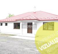 Rodinný dům v Závodě s červenou střechou a bílou fasádou.