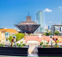 Výhled z 3pokojového bytu na panorama Bratislavy, včetně Slovenského rozhlasu.