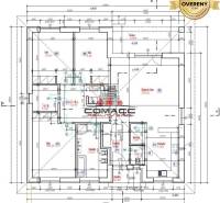 Půdorys rodinného domu na ulici Nové Mesto nad Váhom, s terasou a místnostmi.