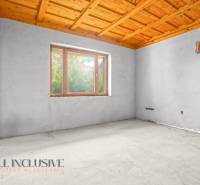 Samozřejmě, prosím, poskytněte text, který chcete přeložit do češtiny.