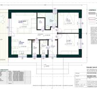 Půdorys rodinného domu v Tesárských Mlýnech s terasou a místnostmi.