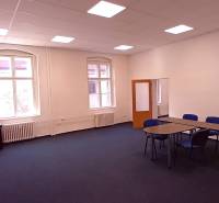 Samozřejmě, prosím, poskytněte text, který chcete přeložit do češtiny.