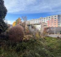 Zahrada u bytu s 5 a více pokoji na Medveckého v Ružomberku.