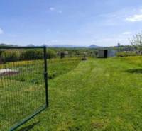 Zeleň a výhled na okolí v Sabinově pro Pozemky - bydlení vhodné pro rodiny.