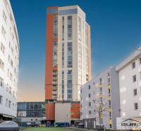 Výškové budovy a bytové domy na Kopčianské ulici v Bratislavě - Petržalce.