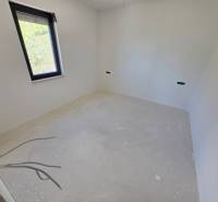 Samozřejmě, poskytněte prosím text, který chcete přeložit do češtiny.