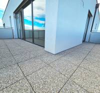 2 izbový byt Slovenský Grob