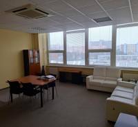 Samozřejmě, prosím, poskytněte text, který chcete přeložit do češtiny.