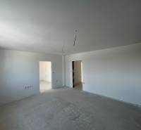 WhatsApp Image 2025-08-11 at 16.28.14 (4).jpeg