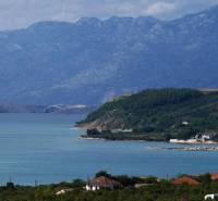 Výhled z Ljubače na moře a hory, vhodné pro pozemky - bydlení.