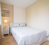 Pozrite si PRÍJEMNÝ 2i byt so ZARIADENÍM, LODŽIOU a KLIMATIZÁCIOU