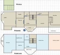 Půdorys rodinného domu na ulici Mieru v Poproči s poschodím a podkrovím.