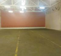 Prostorný sklad v Košicích - městské části Nad jazerom na Južnom nábreží.