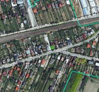 Letecký pohled na Rodinné domy na Trnavské ulici v Bernolákově.