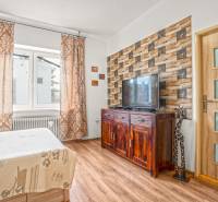 7 - 2025-09-23T131632.041.jpg