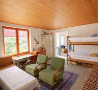 Samozřejmě, prosím, poskytněte text, který chcete přeložit do češtiny.