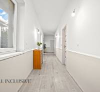 13 - 2025-11-06T132212.409.jpg