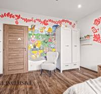 12 - 2025-10-07T112340.532.jpg