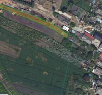 Letecký snímek pozemků pro bydlení v Tešedíkově s vyznačenými parcelami.