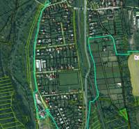 Letecký pohled na parcelaci pozemků pro bydlení v obci Haniska.