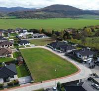 Letecký pohled na novou zástavbu pro pozemky k bydlení v Kočovcích.