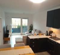 obývacia izba s kuchyňou.jpg