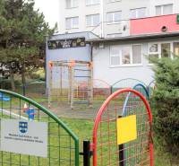 Dětské hřiště u gastro prostor na ulici Žižkova, Košice - městská část Jih.