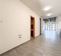 Prosím, poskytněte text, který chcete přeložit do češtiny.