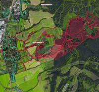Katastrální mapa zemědělských a lesních pozemků v Dolních Kočkovcích se zvýrazněnými hranicemi.