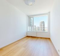 Omlouvám se, ale potřeboval bych vědět, co konkrétně chcete přeložit do češtiny. Můžete mi prosím poskytnout text, který potřebujete přeložit?