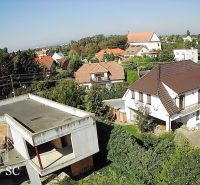 Pohled shora na rodinné domy v Králové při Senci - Záhumenské, Senec.