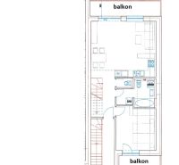 Půdorys 4-pokojového bytu s balkonem, zobrazující rozložení pokojů a zařízení.