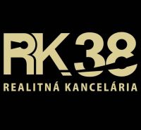 Logo RK38 Realitní kancelář na černém pozadí.