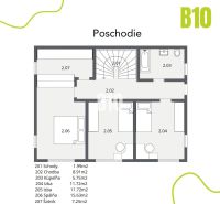 Půdorys patra rodinného domu v Malinově: schody, chodba, koupelna, pokoje, ložnice, šatna.