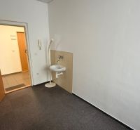 Omlouvám se, ale potřeboval bych vědět, co konkrétně chcete přeložit do češtiny. Můžete prosím poskytnout text, který chcete přeložit?