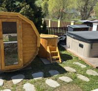 Sauna, koupací káď a vířivka před chatou v Turíku, okres Ružomberok.